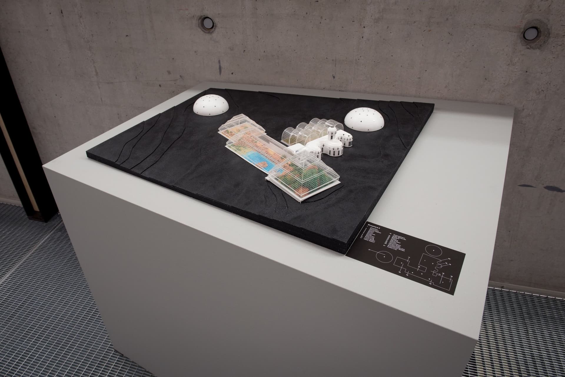 Biosphere 2, model. Steve Bannon: A Propaganda Retrospective, 2018. Photo: Lotte Stekelenburg 