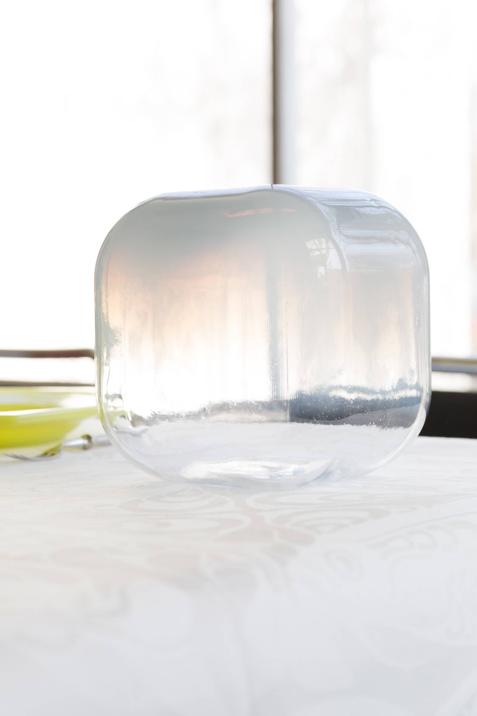 The Hutten Copier Vase 15. Design by Richard Hutten. A cooperation between Richard Hutten, Het Nieuwe Instituut and the National Glass Museum Leerdam, the Netherlands. Photo Johannes Schwartz 