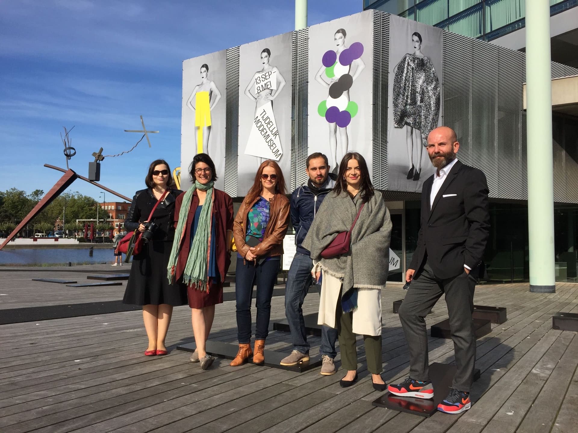 Van (tweede) links naar rechts: Anja Cronberg, Daria Idsardi (Nederlandse Ambassade in Warschau), Tomasz Friedel, Agnesa Adamczak en Wojciech Trzcionka 