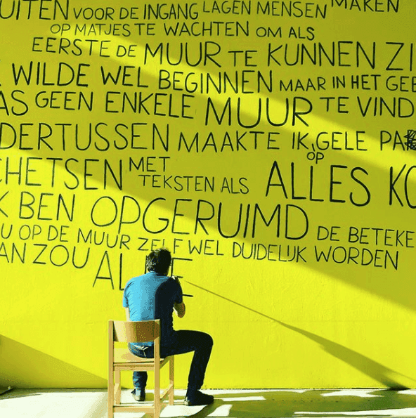 Muurschildering in Het Nieuwe Instituut. Foto Instagram Jan Rothuizen 