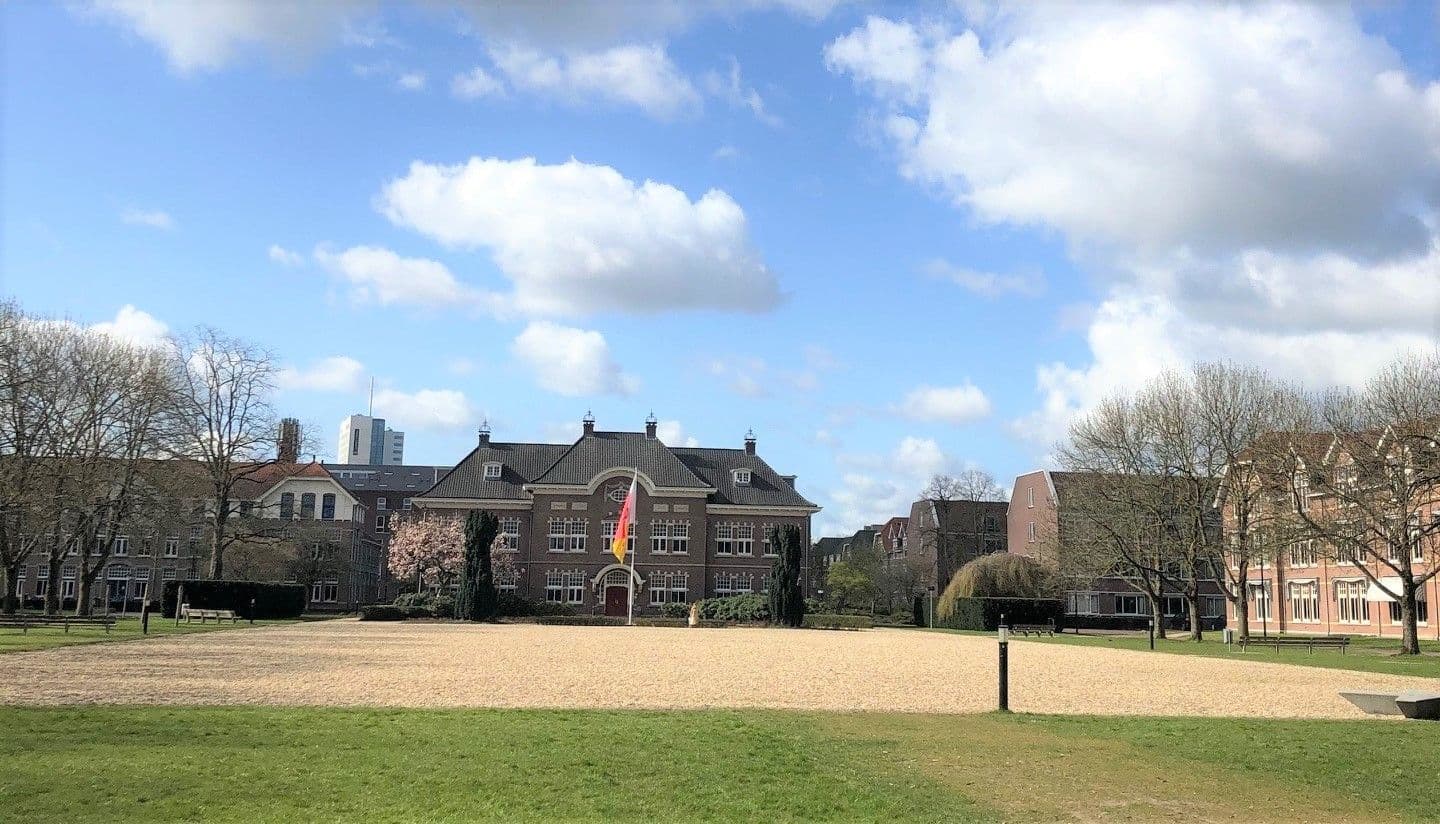  Proto-Zoöp, University College Utrecht. Proto-Zoöps are organisations on their way to becoming Zoöps. 