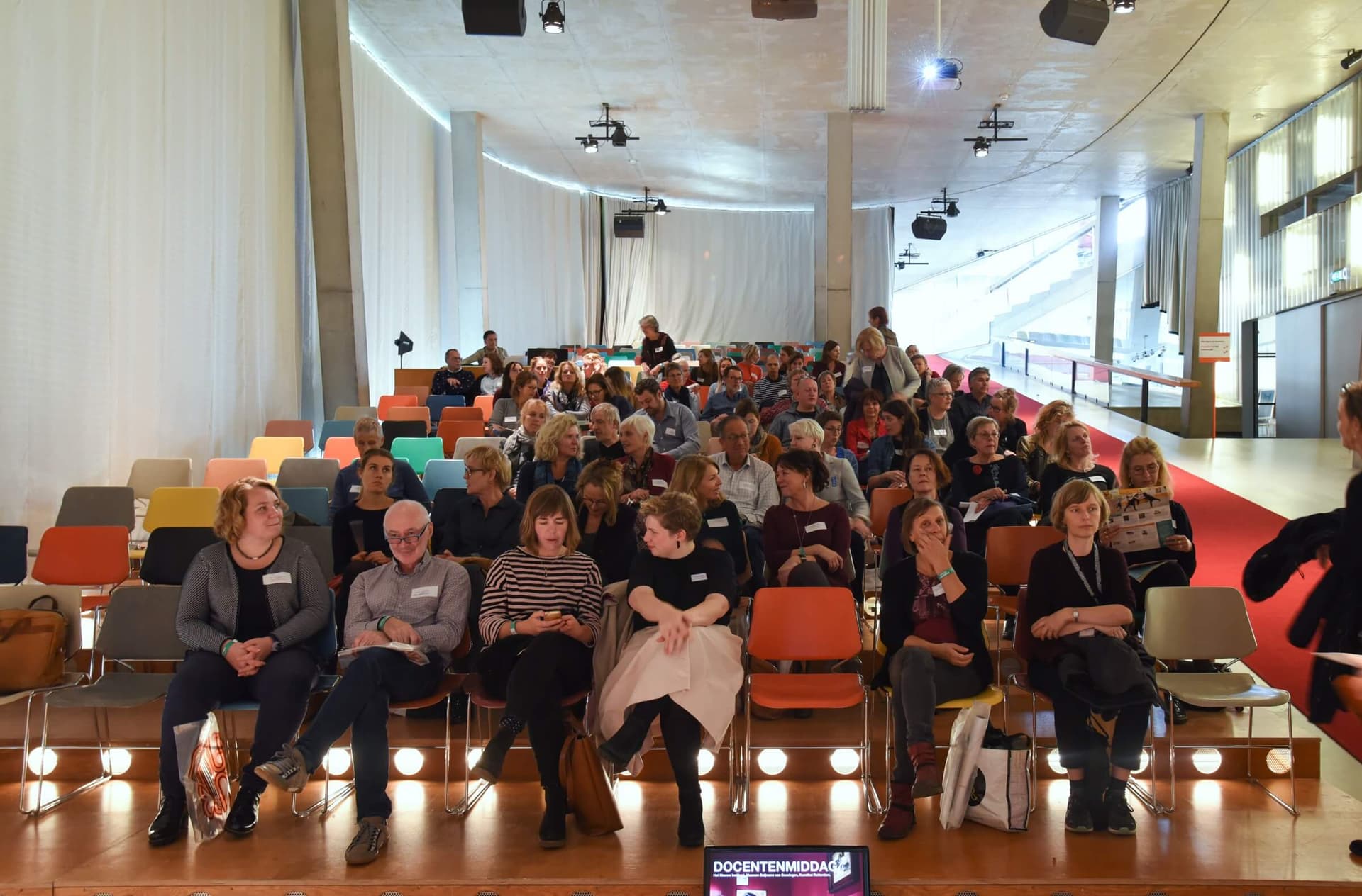 Docentenmiddag Boijmans Van Beuningen, De Kunsthal Rotterdam en Het Nieuwe Instituut. Foto Marjolein Roozen. 