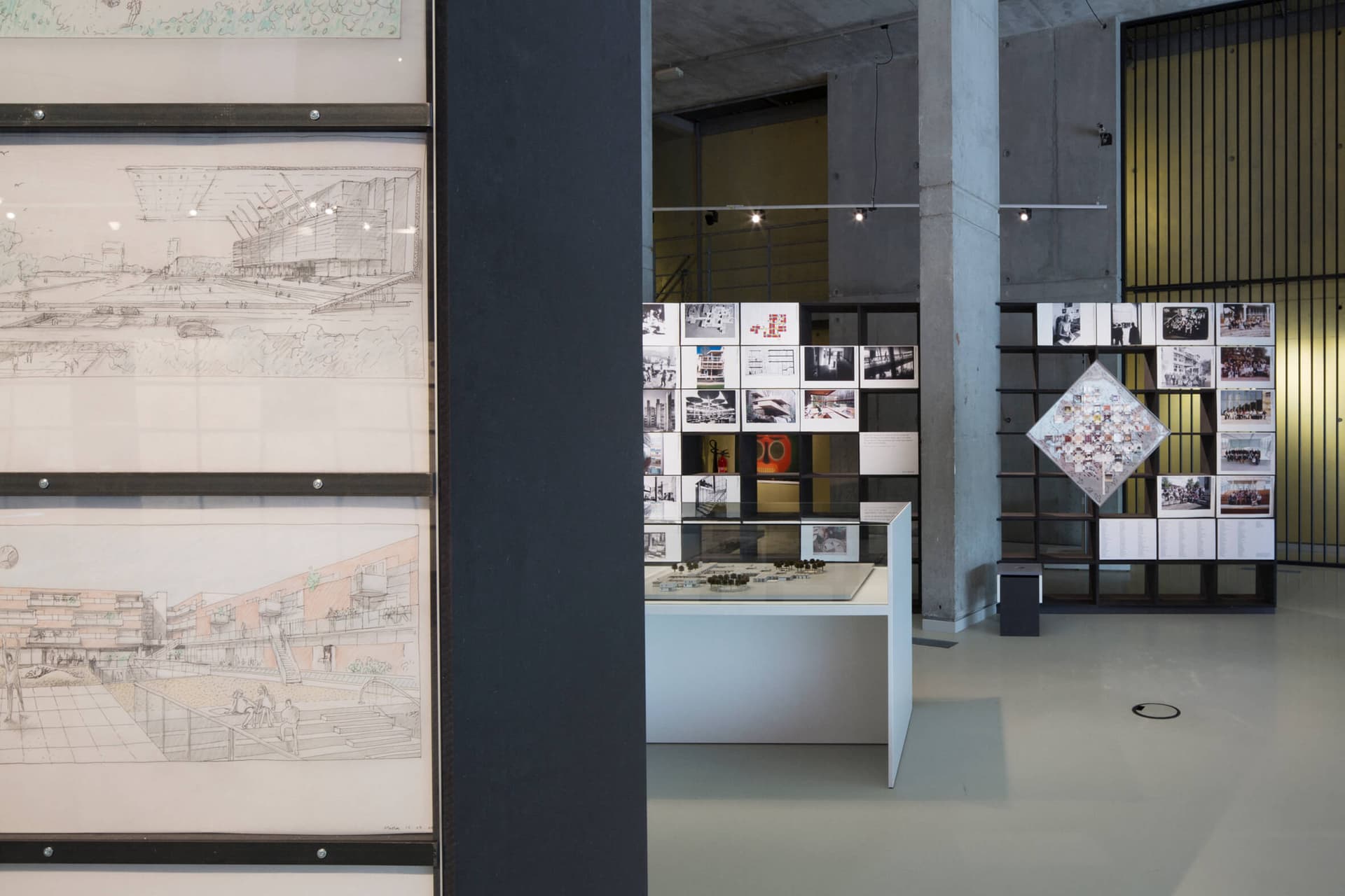 Tentoonstelling Structuralisme. Foto Johannes Schwartz 
