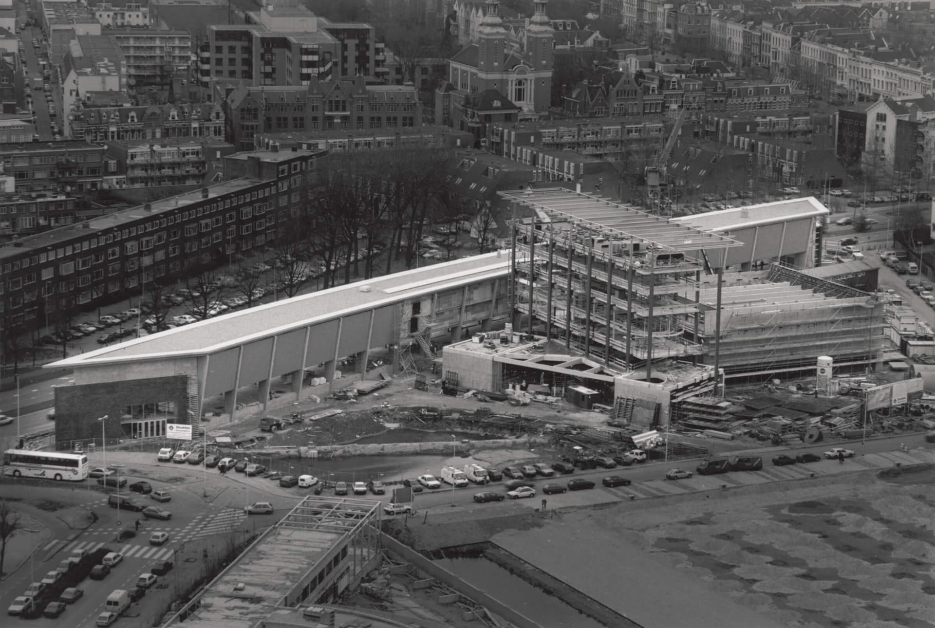 Het Nederlands Architectuurinstituut in aanbouw. Collectie Het Nieuwe Instituut, NAIN 3235. 