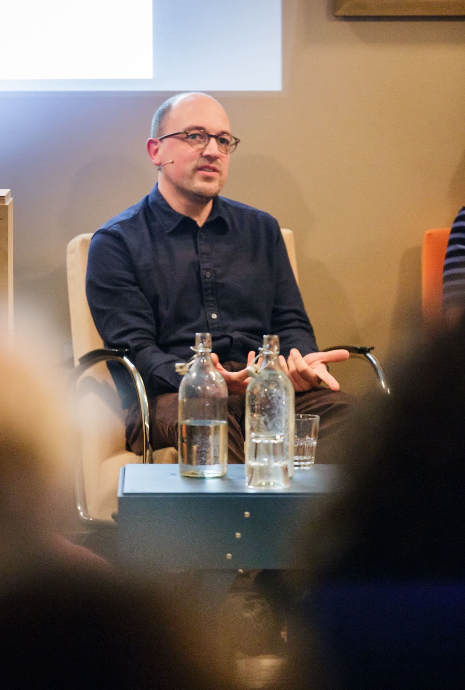 Thursday Night: Theosophy and Modernism in huis Sonneveld. Kunstenaar Santiago Borja. Foto: Fred Ernst