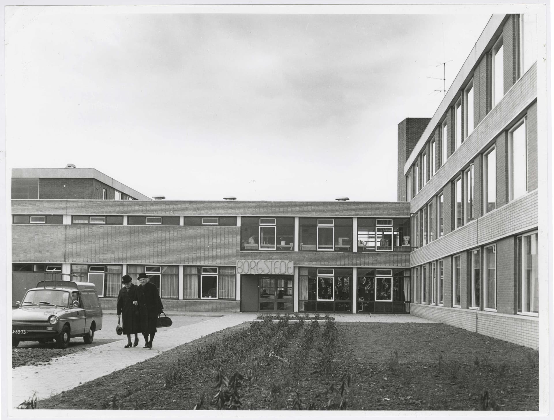  W. Wissing, Borgstede retirement home, Barendrecht, 1957-1974. Client: Nederlandse Centrale voor Huisvesting van Bejaarden. Collection: Het Nieuwe Instituut, WISS ph87  