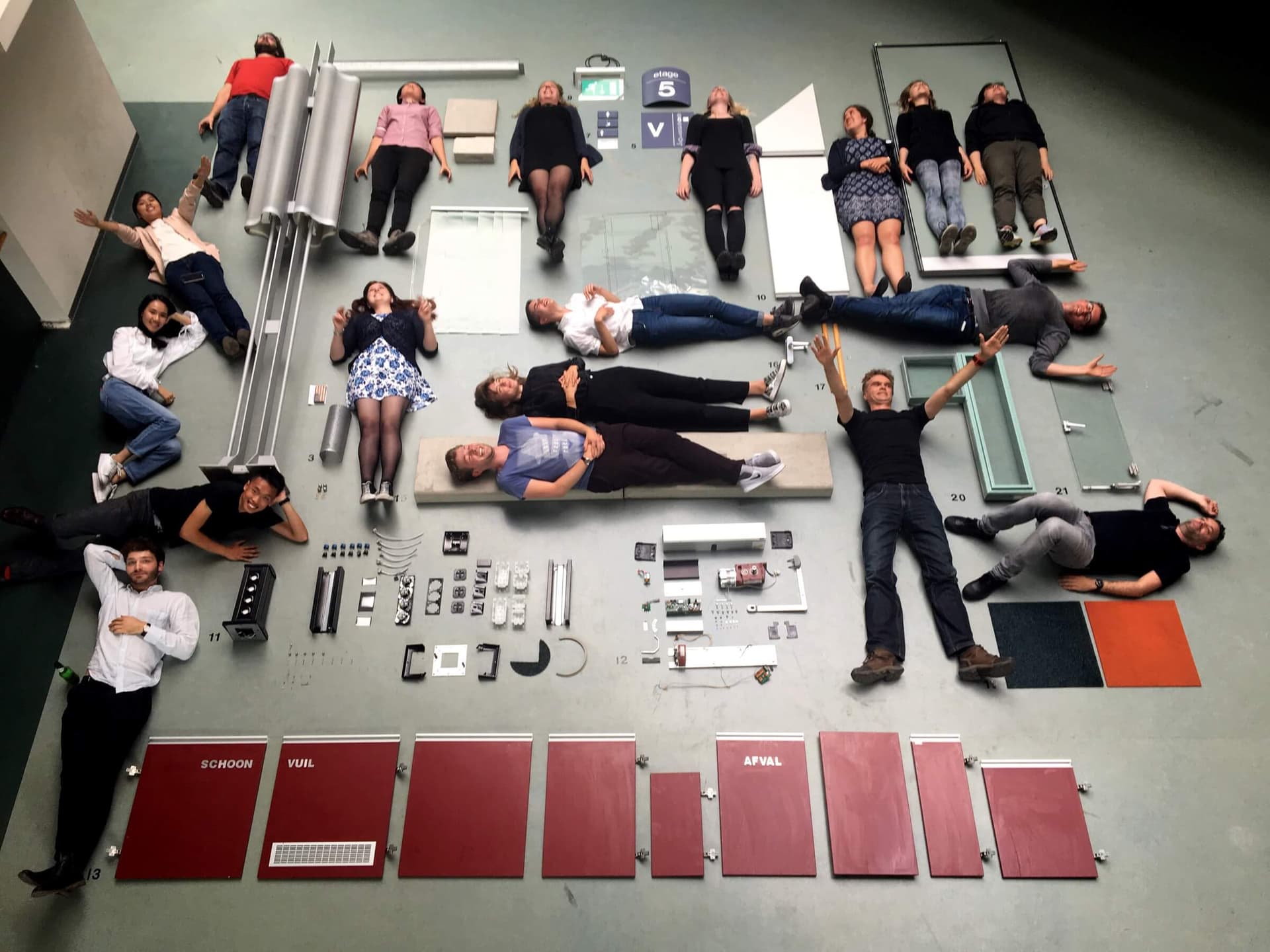 Group photo with the students and teachers involved in Studio Rotor: Deconstruction on the exhibition at the public halls of the former building of the Ministry of Social Affairs and Employment. Photo Víctor Muñoz Sanz 