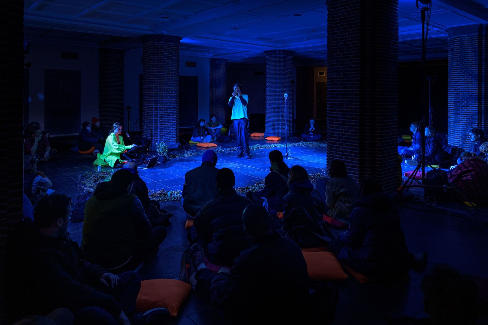 Vivian Caccuri and Thiago Lanis during their performance.