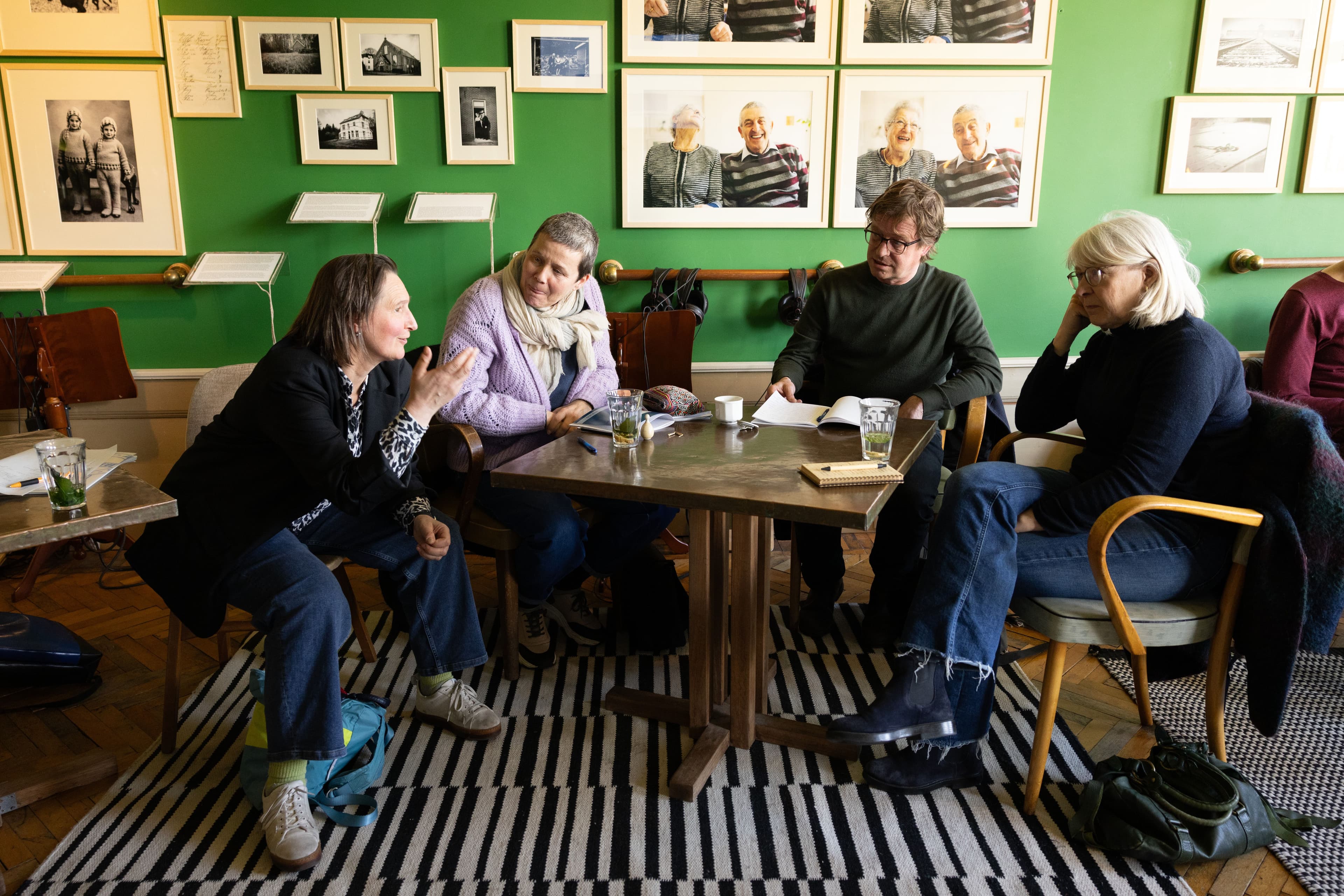 Els Desmet in gesprek over Verhalenhuis Belvédère. Foto met dank aan Verhalenhuis Belvedere
