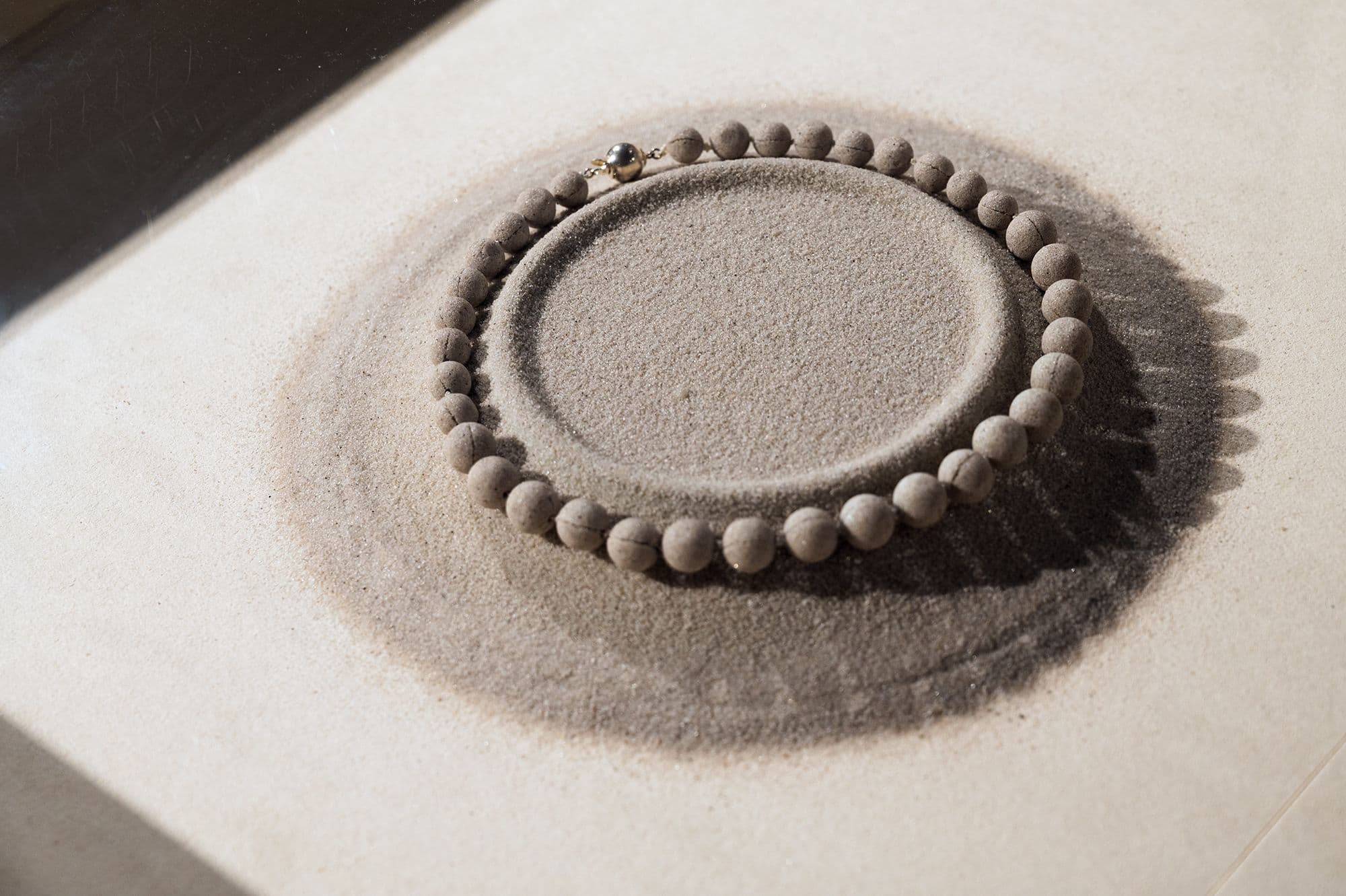 Sand jewellery. Photo: Petra van der Ree