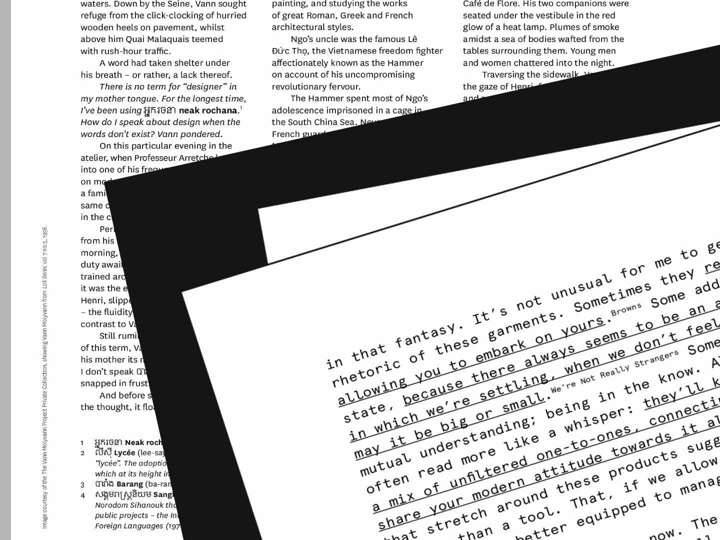 Digitale afbeelding van verschillende vellen papier waarop geschreven staat. De vellen zijn slechts gedeeltelijk zichtbaar, overlappend en onder een hoek.