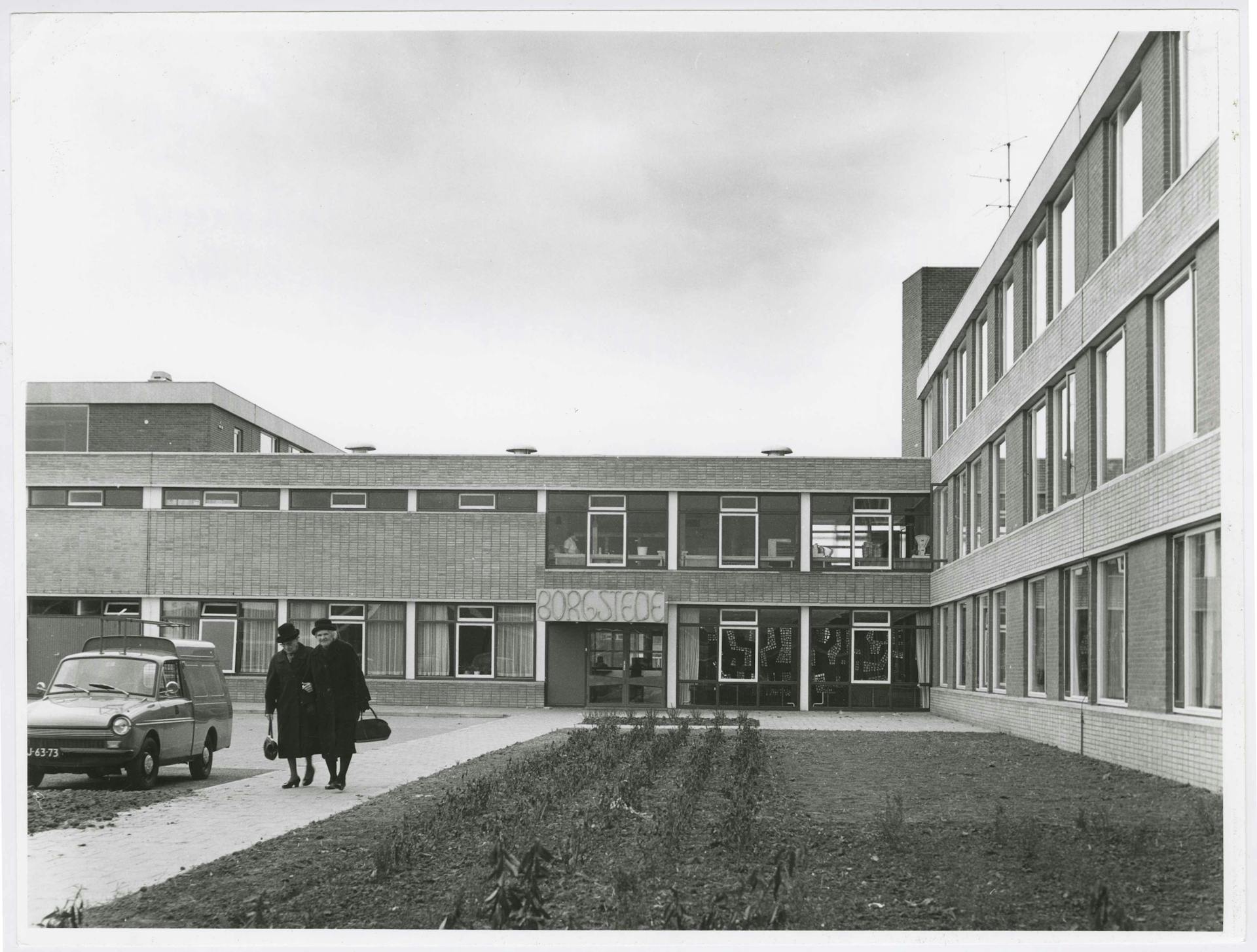  W. Wissing, Bejaardentehuis Borgstede, Barendrecht, 1957-1974. Opdrachtgever: Nederlandse Centrale voor Huisvesting van Bejaarden. Collectie Het Nieuwe Instituut, WISS ph87