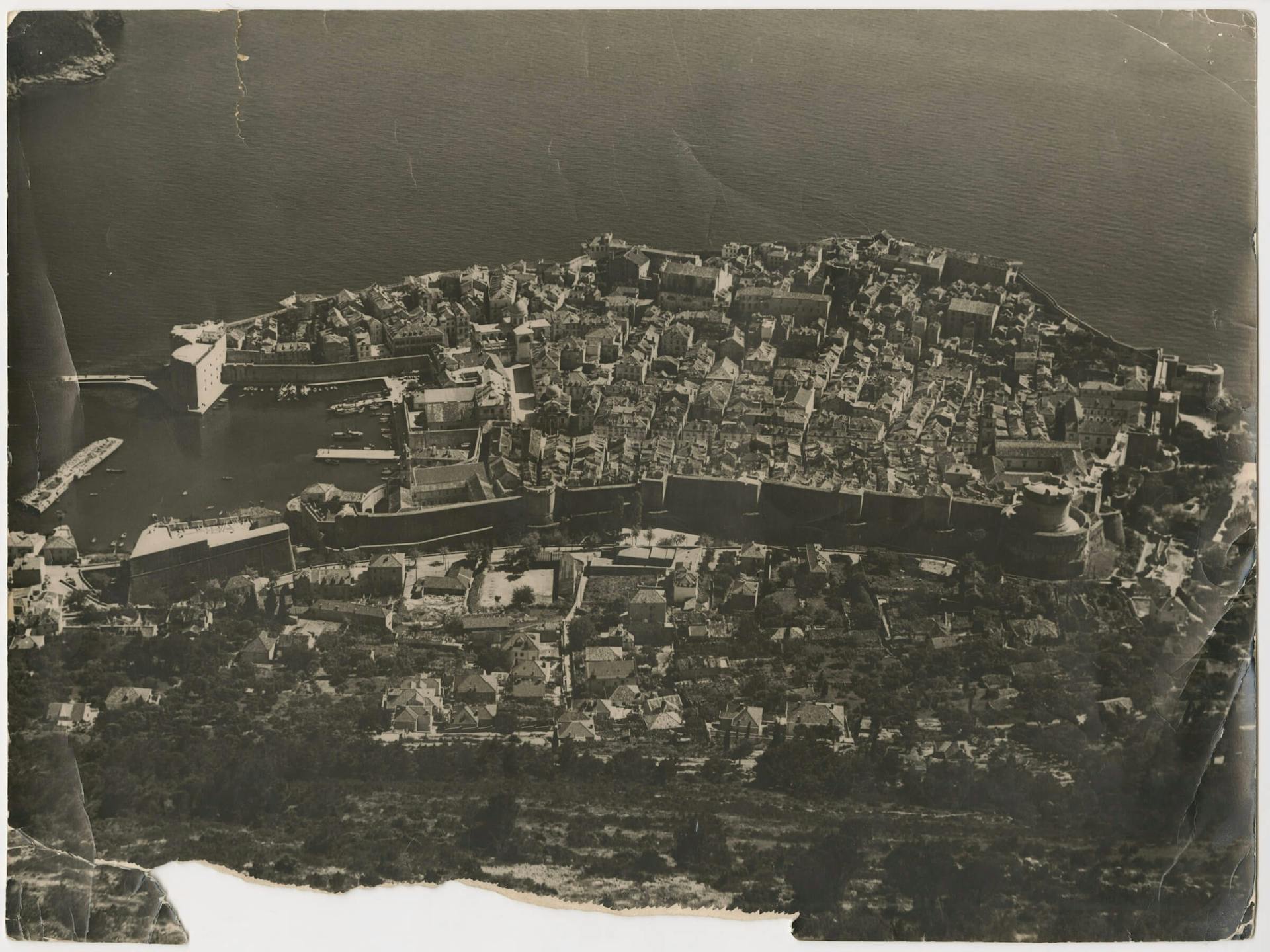 Dubrovnik 1956. Collectie Het Nieuwe Instituut, TTEN f6 
